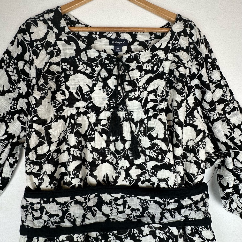 Studio Park Black & White Floral Dress with Sash NWOT - Picture 2 of 8